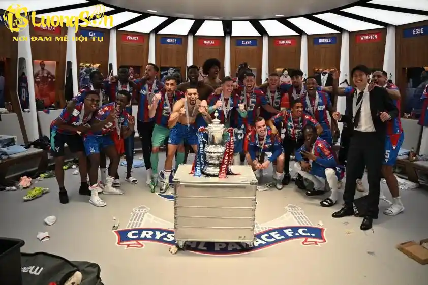 Đây là danh hiệu lớn đầu tiên trong lịch sử của Crystal Palace