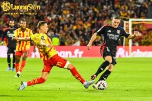 Lyon với phong độ và vị trí cao hơn được dự đoán sẽ chiến thắng qua đó giành 3 điểm và tiến vào top 4 giải đấu